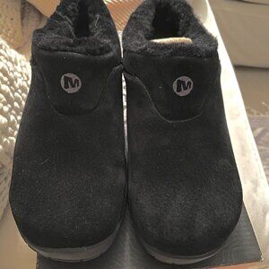 New in Box: Women’s Merrill Black Encore Ice Shearling Shoes 7.5